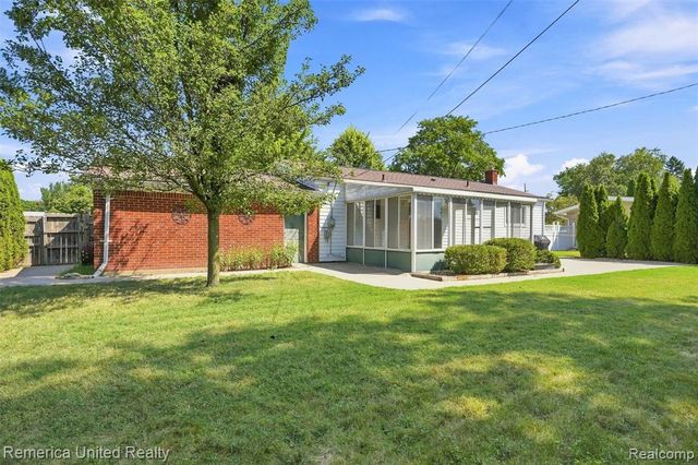 38031 Five Mile Road, Livonia, MI 48154