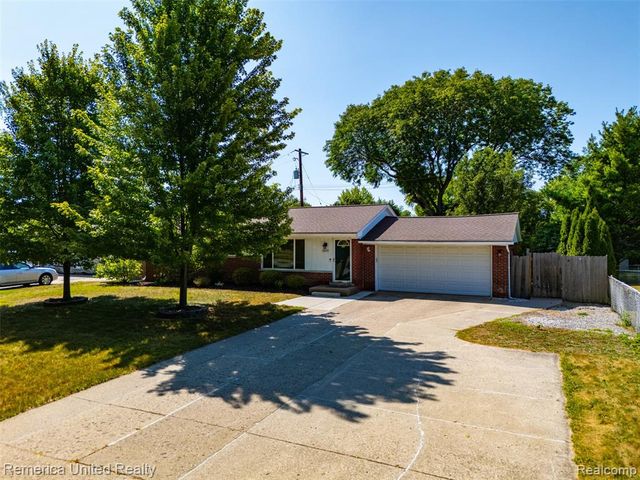 38031 Five Mile Road, Livonia, MI 48154