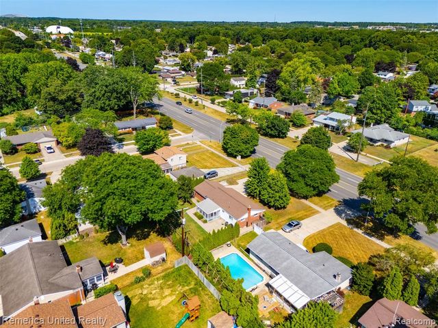 38031 Five Mile Road, Livonia, MI 48154