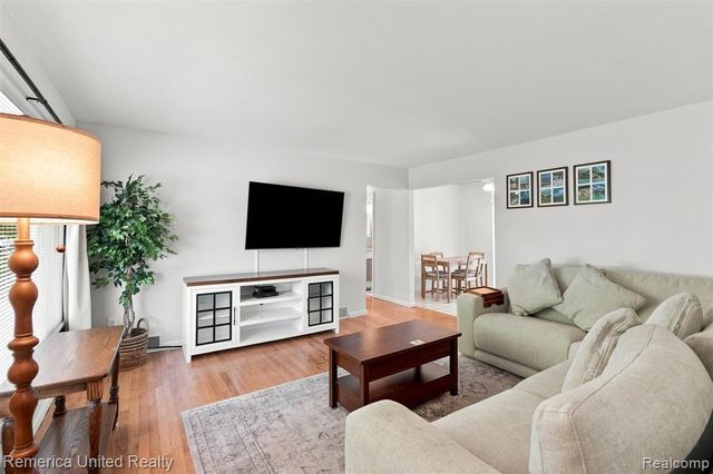 38031 Five Mile Road, Livonia, MI 48154