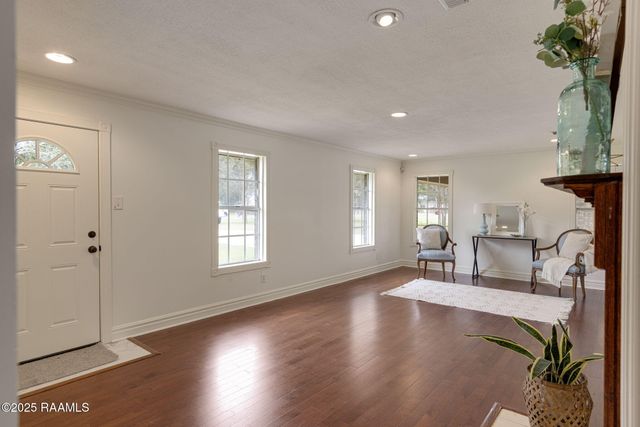 6720 N University Avenue, Carencro, LA 70520