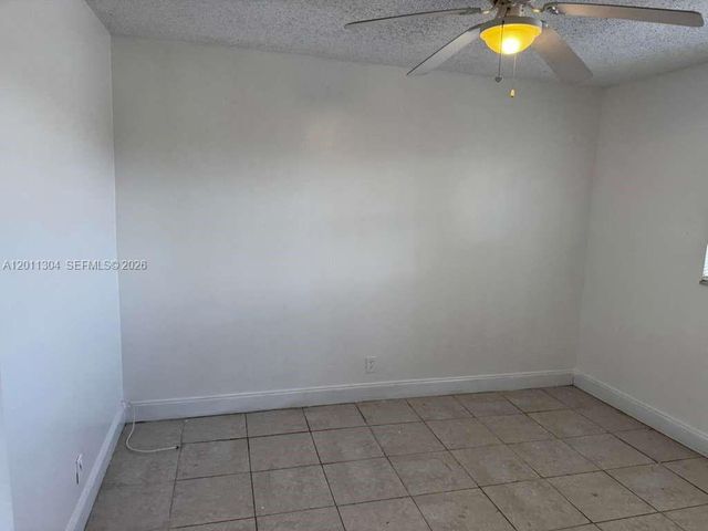 978 SW 10th Dr 21, Pompano Beach, FL 33060