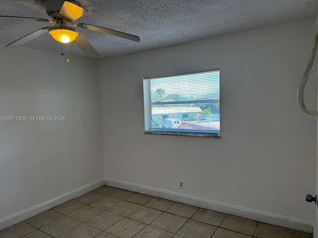 978 SW 10th Dr 21, Pompano Beach, FL 33060