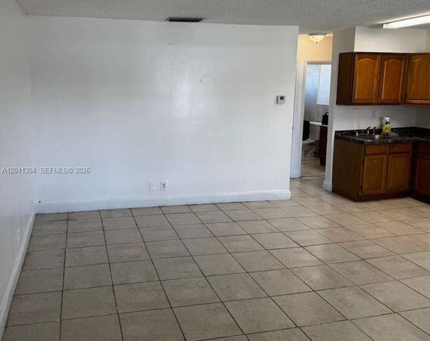 978 SW 10th Dr 21, Pompano Beach, FL 33060