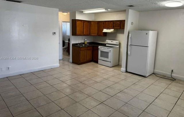 978 SW 10th Dr 21, Pompano Beach, FL 33060
