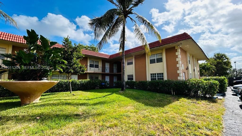 978 SW 10th Dr 21, Pompano Beach, FL 33060