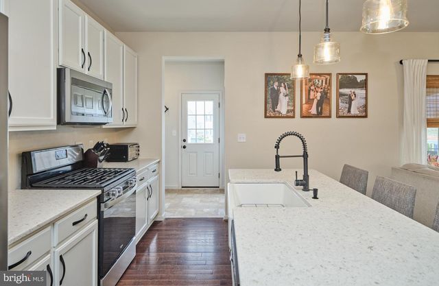 2232 SUNNYVALE DR, Pennsburg, PA 18073