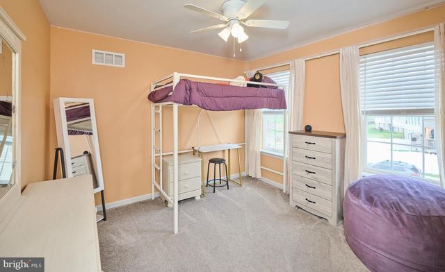 2232 SUNNYVALE DR, Pennsburg, PA 18073