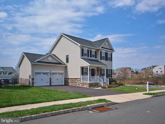 2232 SUNNYVALE DR, Pennsburg, PA 18073