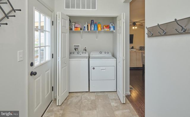 2232 SUNNYVALE DR, Pennsburg, PA 18073