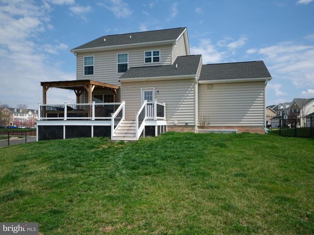 2232 SUNNYVALE DR, Pennsburg, PA 18073