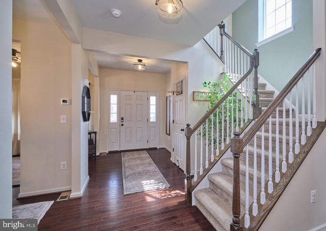 2232 SUNNYVALE DR, Pennsburg, PA 18073