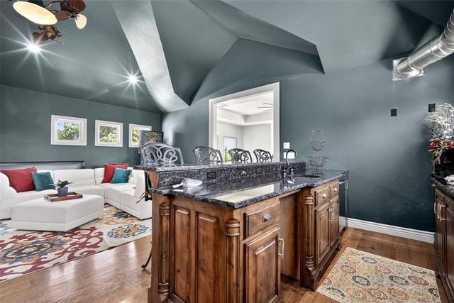 2366 Clubhouse Drive, Blanchard, OK 73010