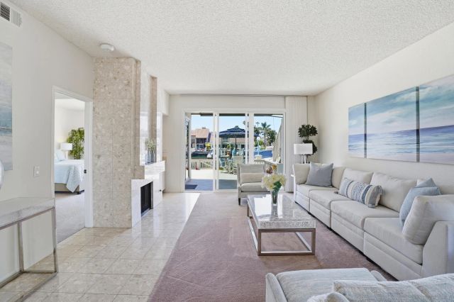 73 Kingston Ct., Coronado, CA 92118