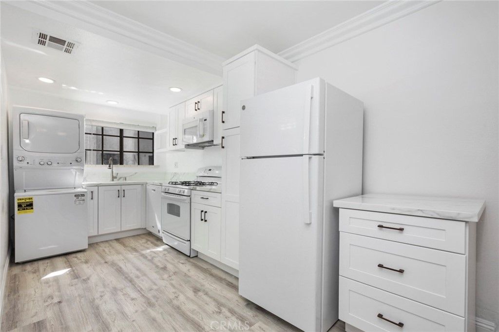 716 New Depot, Los Angeles, CA 90012