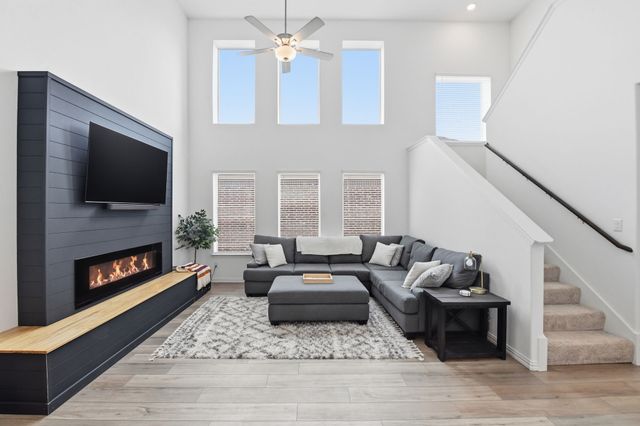 1269 Western Yarrow Drive, Justin, TX 76247