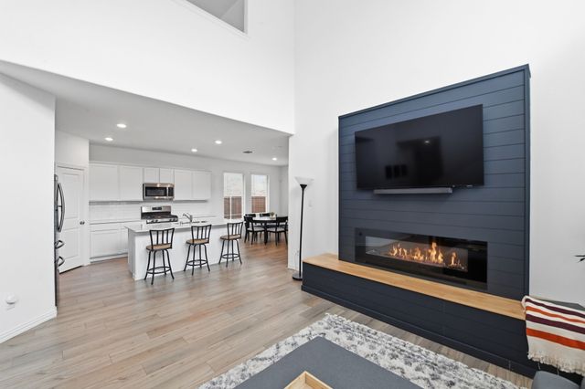 1269 Western Yarrow Drive, Justin, TX 76247