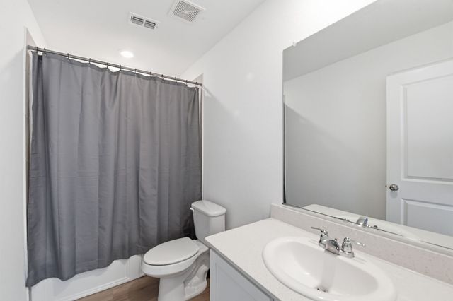 1269 Western Yarrow Drive, Justin, TX 76247