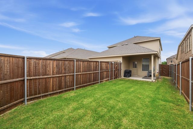 1269 Western Yarrow Drive, Justin, TX 76247