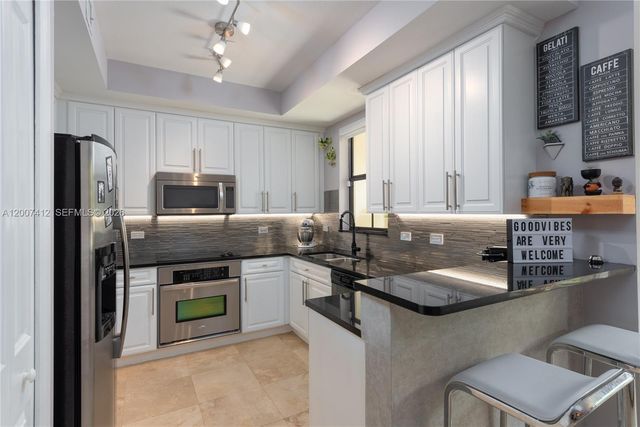 1650 Galiano St TH14, Coral Gables, FL 33134