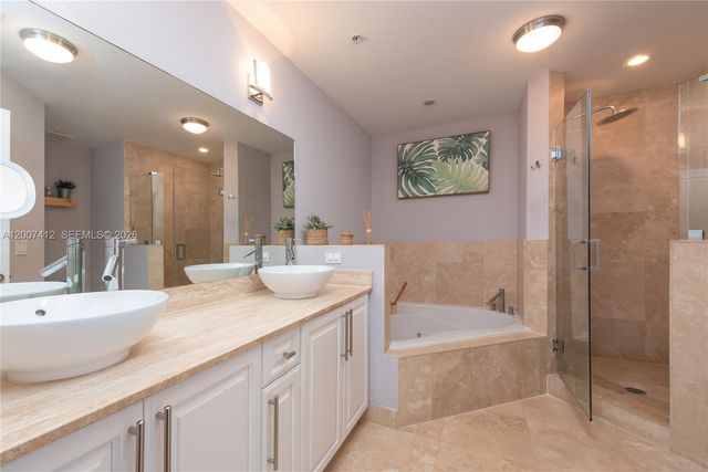 1650 Galiano St TH14, Coral Gables, FL 33134