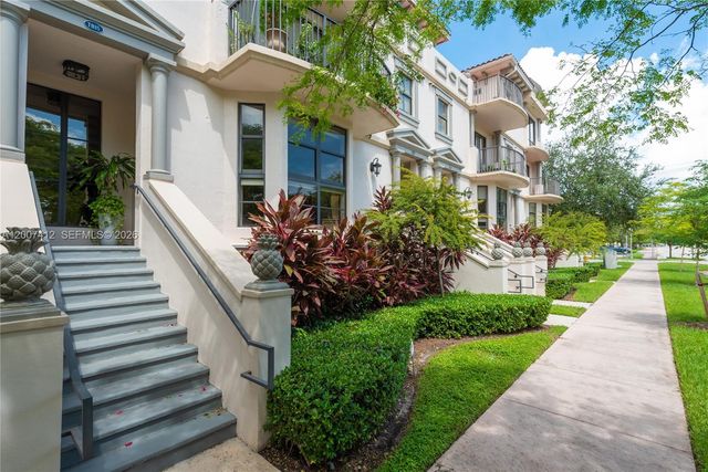 1650 Galiano St TH14, Coral Gables, FL 33134