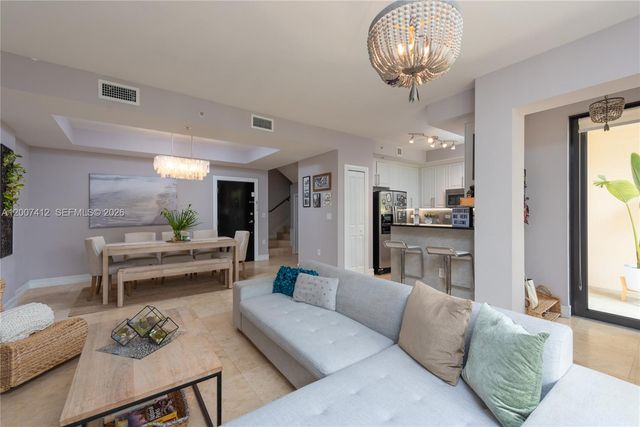 1650 Galiano St TH14, Coral Gables, FL 33134