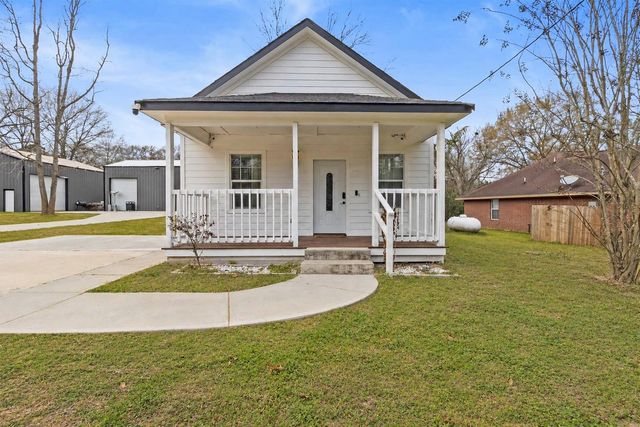 610 S Railroad Avenue, Shepherd, TX 77371
