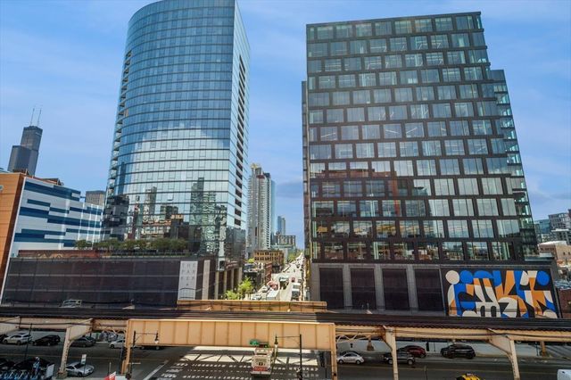 210 N Halsted Street 4, Chicago, IL 60661