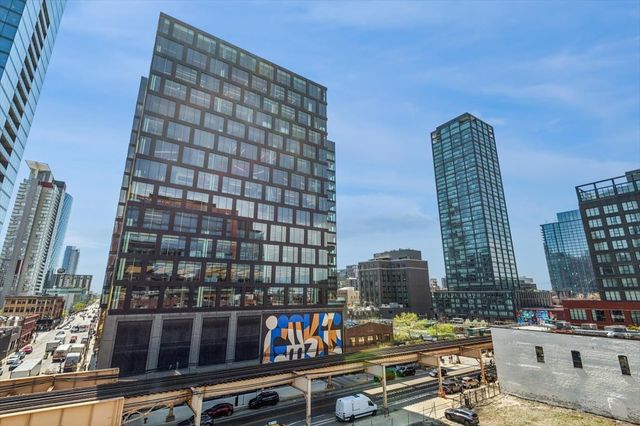 210 N Halsted Street 4, Chicago, IL 60661