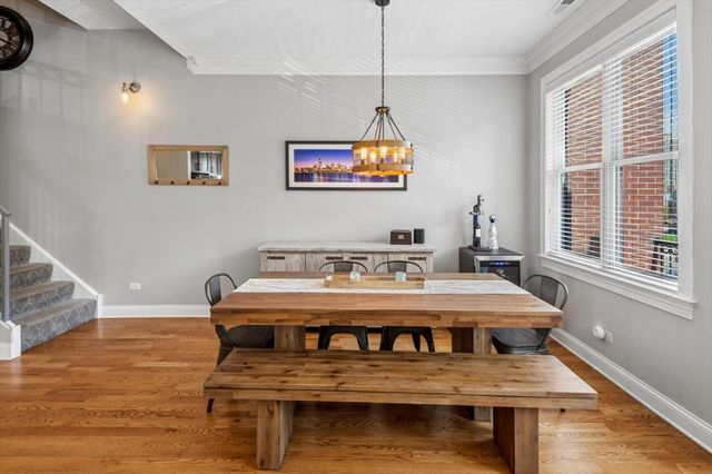 210 N Halsted Street 4, Chicago, IL 60661