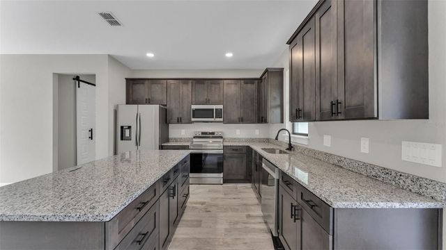 1802 AVENUE Q SW, Winter Haven, FL 33880