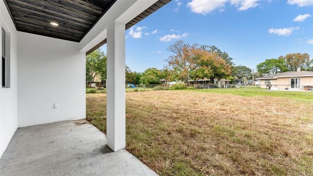 1802 AVENUE Q SW, Winter Haven, FL 33880
