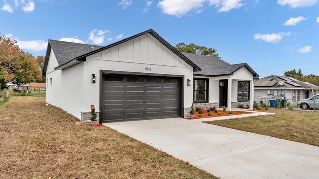 1802 AVENUE Q SW, Winter Haven, FL 33880