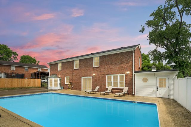 441 Wauford Dr, Nashville, TN 37211