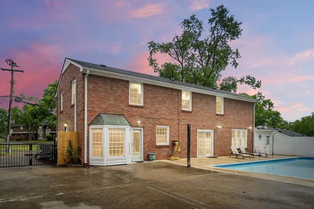 441 Wauford Dr, Nashville, TN 37211