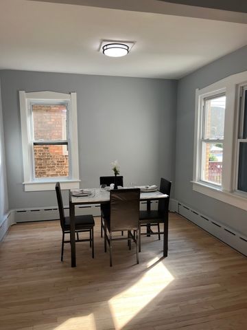 3124 N 76th Avenue, Elmwood Park, IL 60707