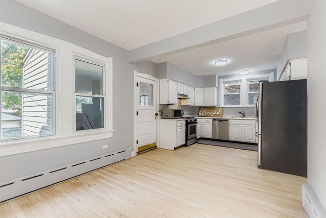 3124 N 76th Avenue, Elmwood Park, IL 60707