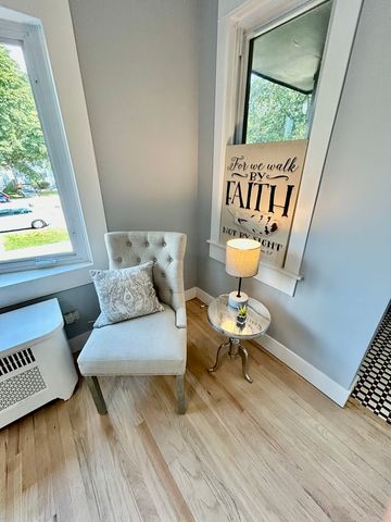 3124 N 76th Avenue, Elmwood Park, IL 60707