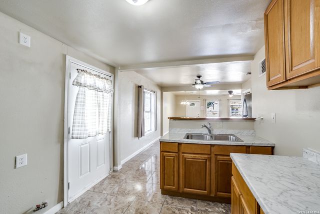 806 CERALVO ST, San Antonio, TX 78207