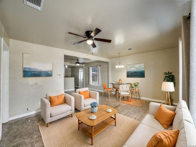 806 CERALVO ST, San Antonio, TX 78207