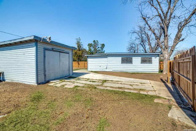 806 CERALVO ST, San Antonio, TX 78207