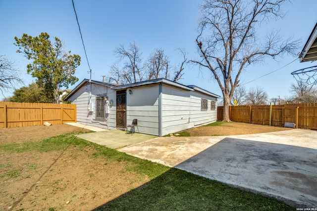 806 CERALVO ST, San Antonio, TX 78207
