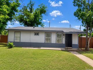 806 CERALVO ST, San Antonio, TX 78207