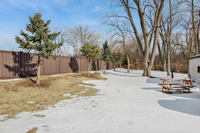 711 N Columbine Avenue, Lombard, IL 60148