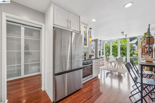398 ADAMS STREET 302, Oakland, CA 94610