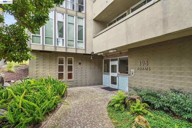 398 ADAMS STREET 302, Oakland, CA 94610