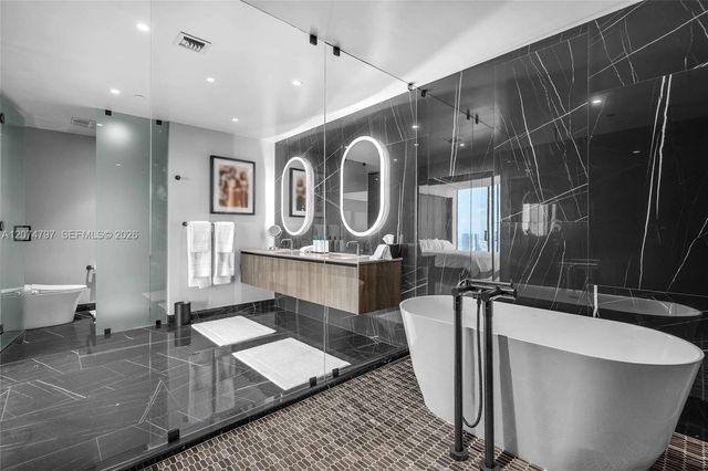 20 NE 11th Street 6101, Miami, FL 33132