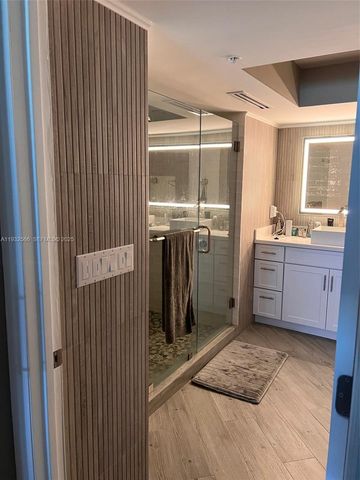 16711 Collins Ave 808, Sunny Isles Beach, FL 33160