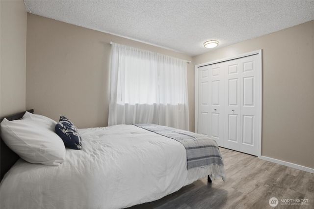 18027 10th Place NE, Poulsbo, WA 98370